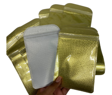 PAQ. 50 BOLSAS ZIPLOC DORADA 11X17CM